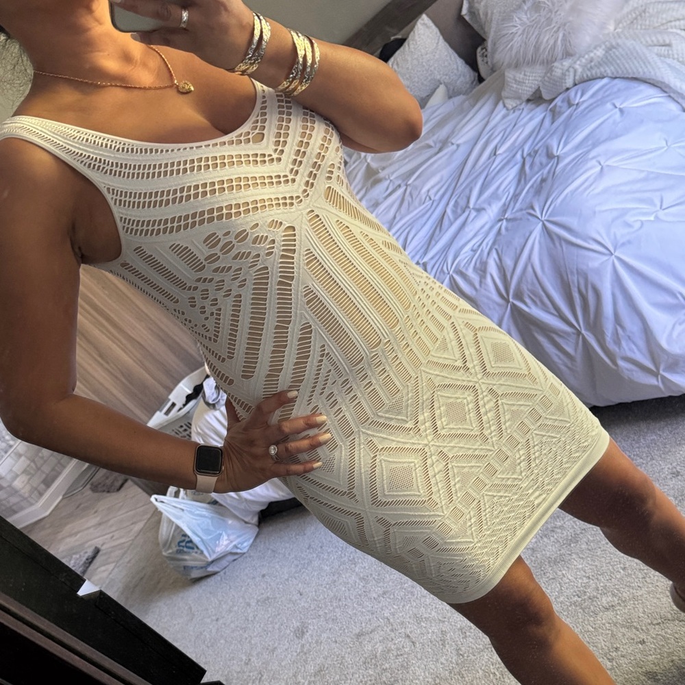 Bebe Sleeveless Ivory Crochet-Pattern Bodycon Dress